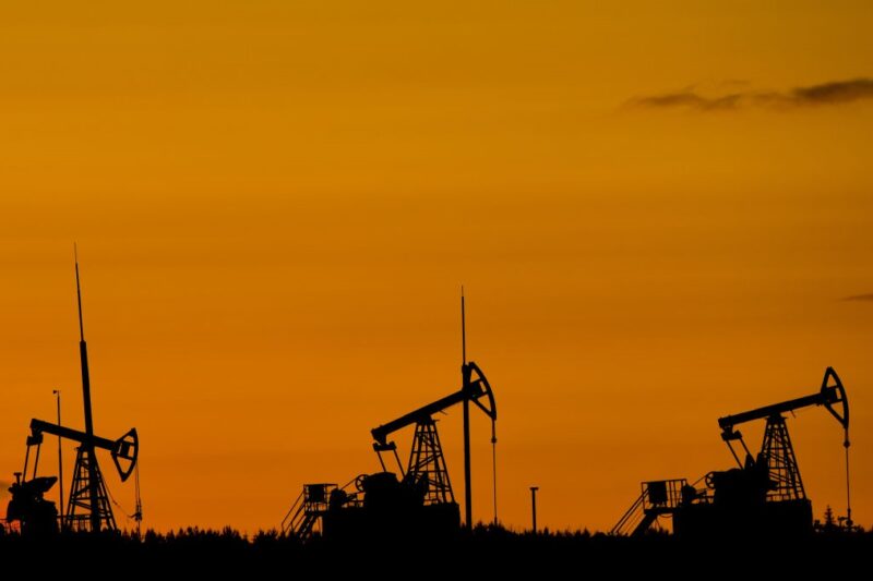 Новини світу - Нафта - ключ до миру? США закривають трубу Росії