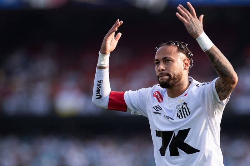 Неймар вибув приблизно на місяць через травму