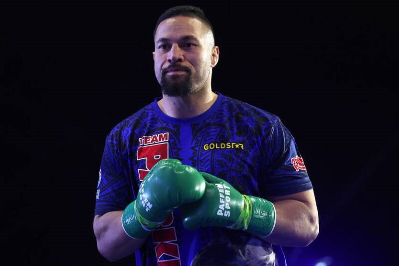 Паркер притомно оцінює подальшу ситуацію, якщо бою з Усиком не буде