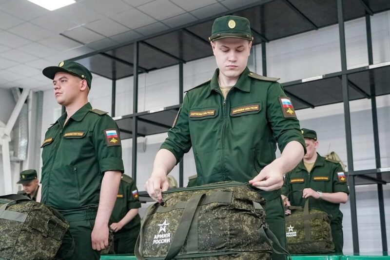 Путін оголосив призов в армію 135 тисяч росіян