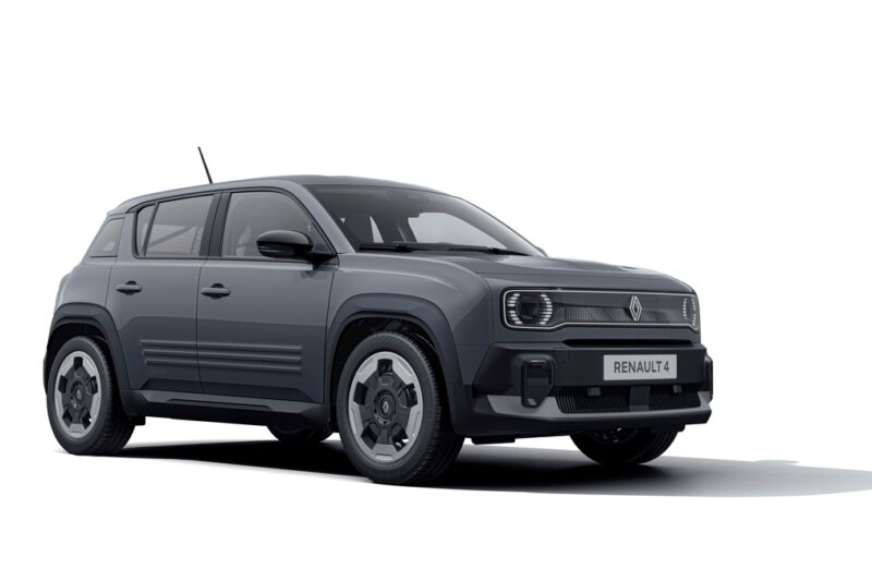 Renault випустила комерційний фургон на базі кросовера 4 E-Tech