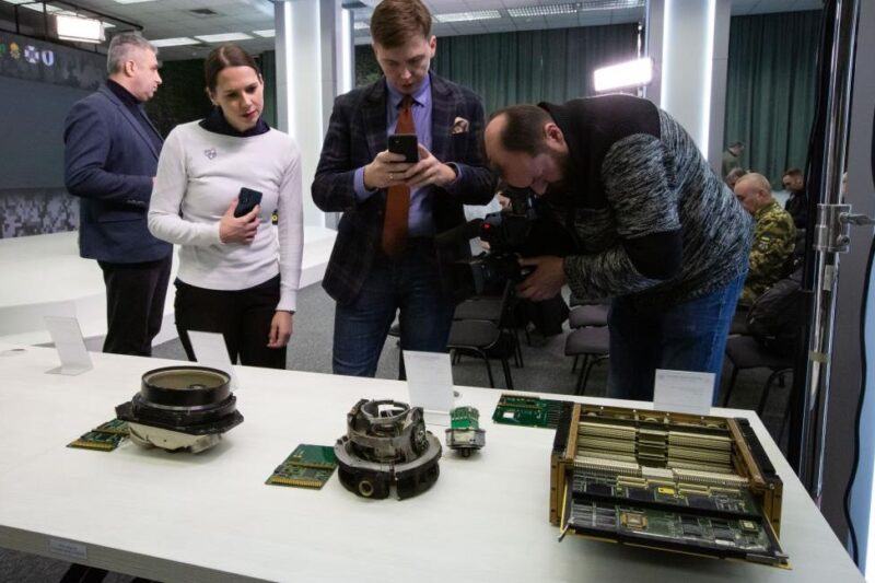 Росія локалізує виробництво електроніки для ракет – Reuters