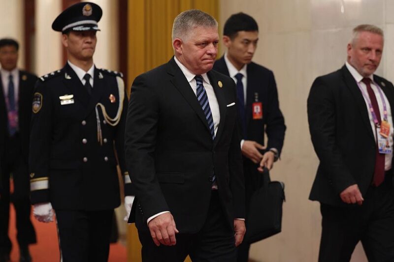 Сі Цзіньпін доручив Фіцо просувати інтереси Китаю в ЄС