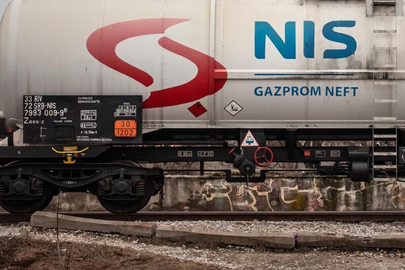 США накладуть санкції на нафтову компанію NIS – президент Сербії