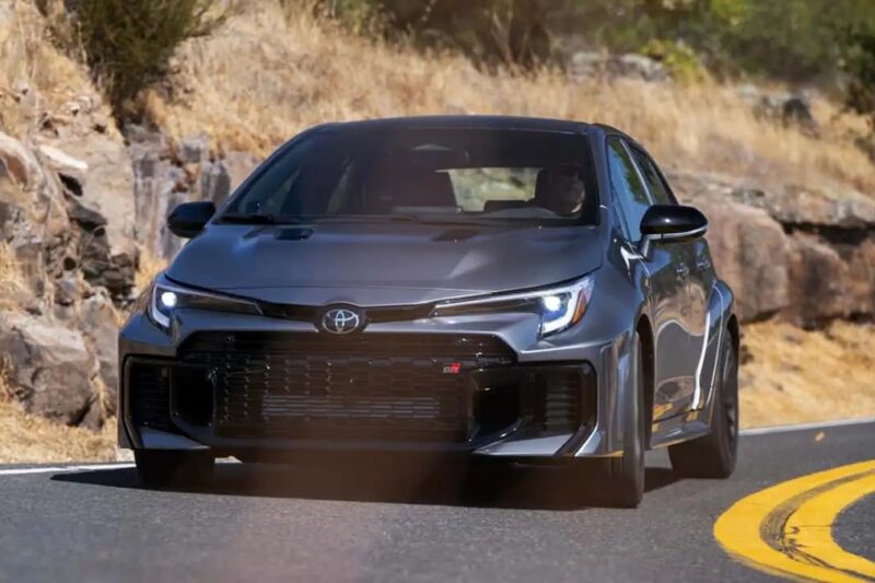 Toyota продаватиме апгрейди для старих GR Corolla