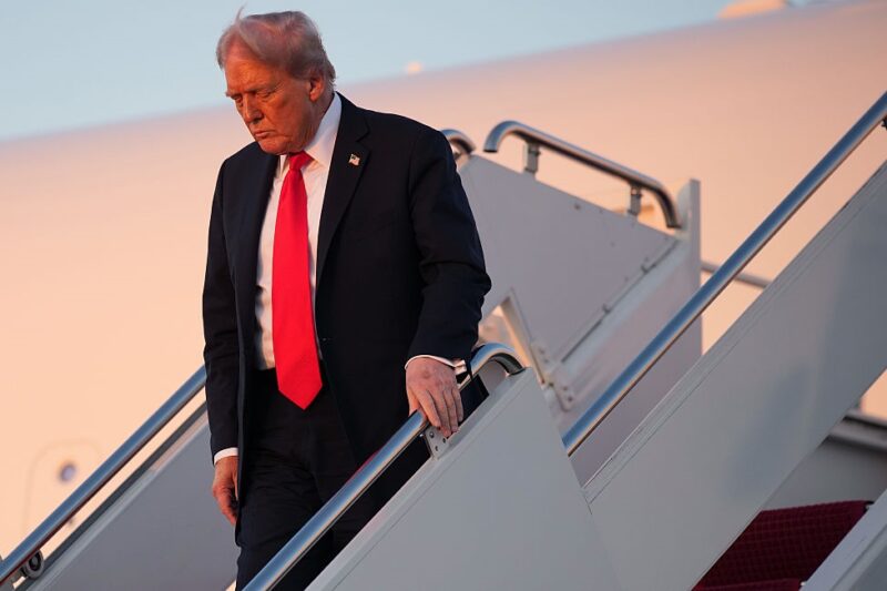 Трамп назвав труднощі завершення війни в Україні
