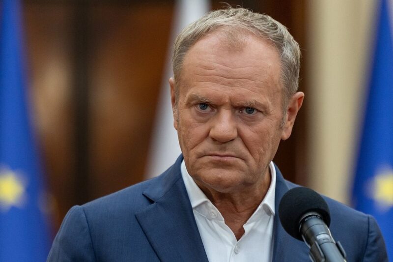 Туск назвав умови для збиття російських винищувачів