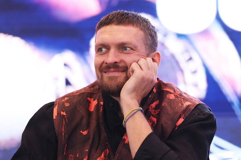 Усик після поєдинку Кроуфорда з Канело відзначив неймовірність цього бою