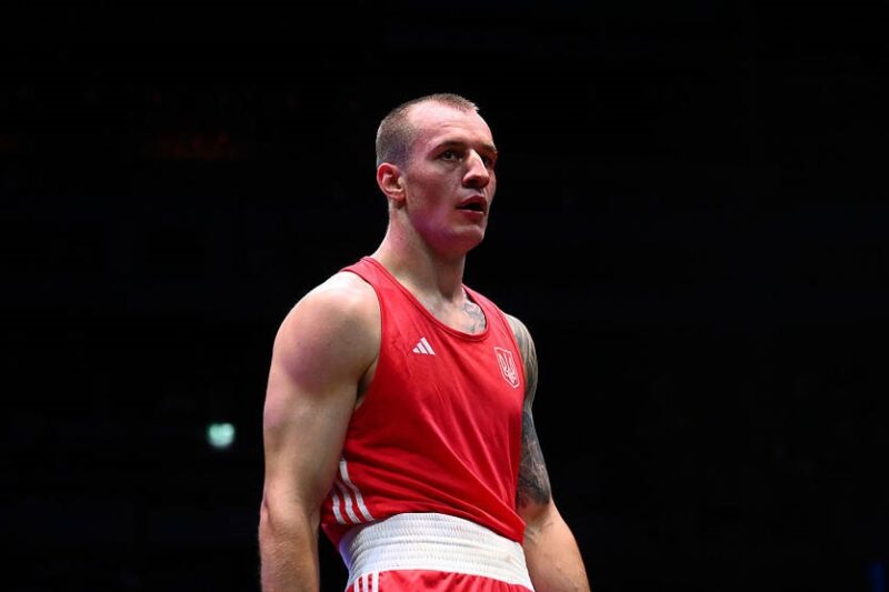 Усик відзначив успіхи українця, який здобув медаль