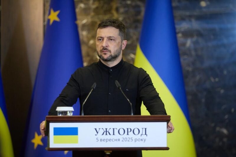 Успішно випробувано далекобійну зброю – Зеленський