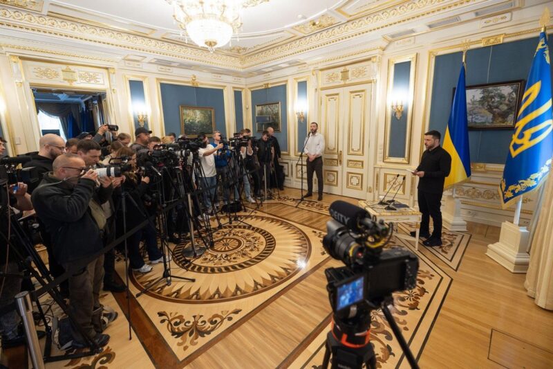 Зеленський підтвердив переговори зі США щодо зброї