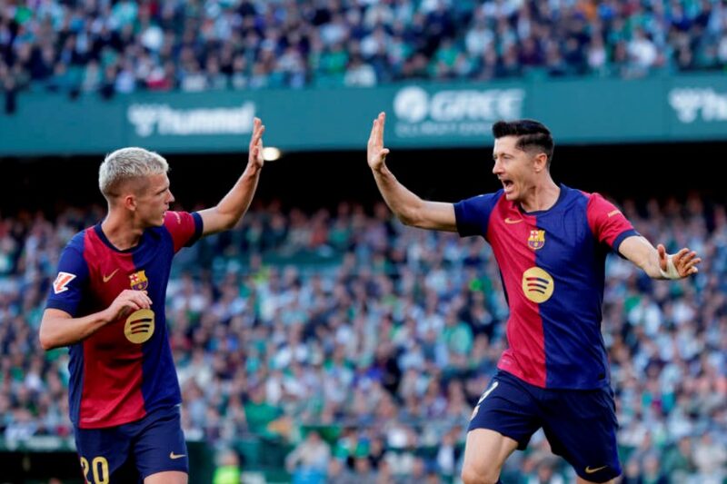 Барселона готується випускати на поле вилікуваних Ольмо та Левандовського