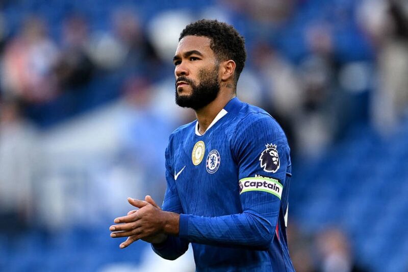 Челсі вручив особливий подарунок своєму капітану