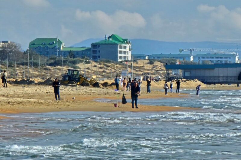 До узбережжя РФ в Чорному морі суне пляма з 900 тоннами мазуту