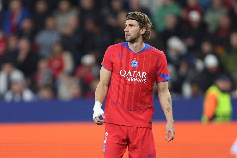 Французький журналіст вважає, що Забарний не коштує 60 мільйонів євро