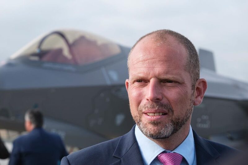 Глава Міноборони Бельгії пригрозив “зрівняти Москву з землею”