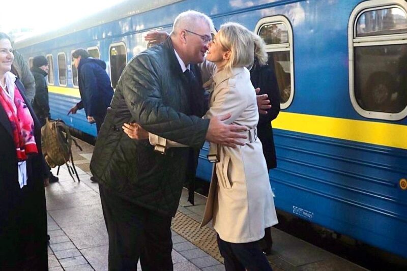 Каллас прибула з візитом до Києва