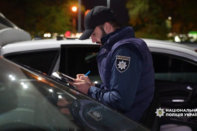 На хабарі затримали начальника РТЦК на Одещині