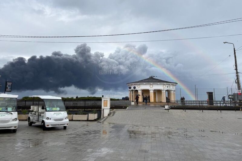 На нафтобазі в Криму пошкоджені 11 резервуарів – соцмережі