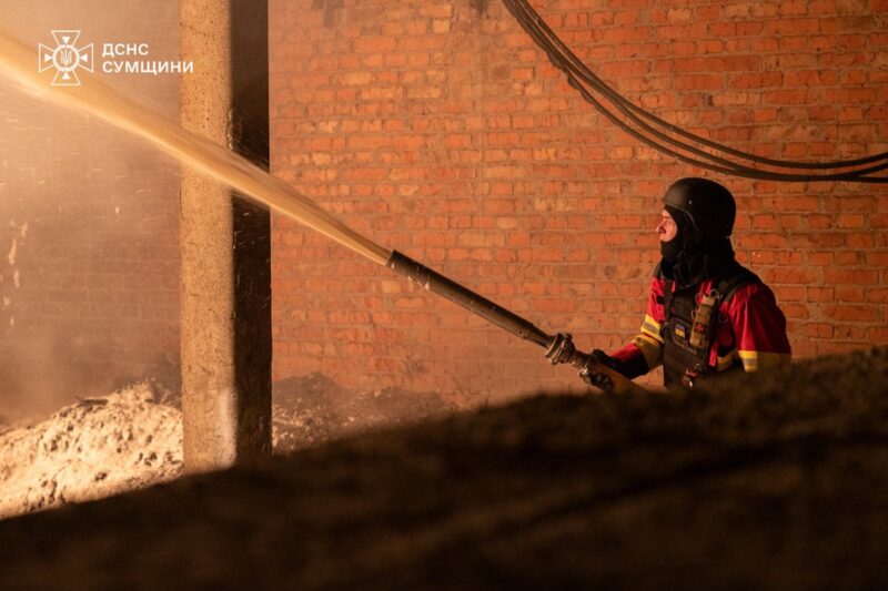 На Сумщині росіяни поцілили в об’єкт інфраструктури, є знеструмлення