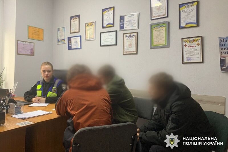 Напад біля синагоги: поліція розшукала трьох підлітків