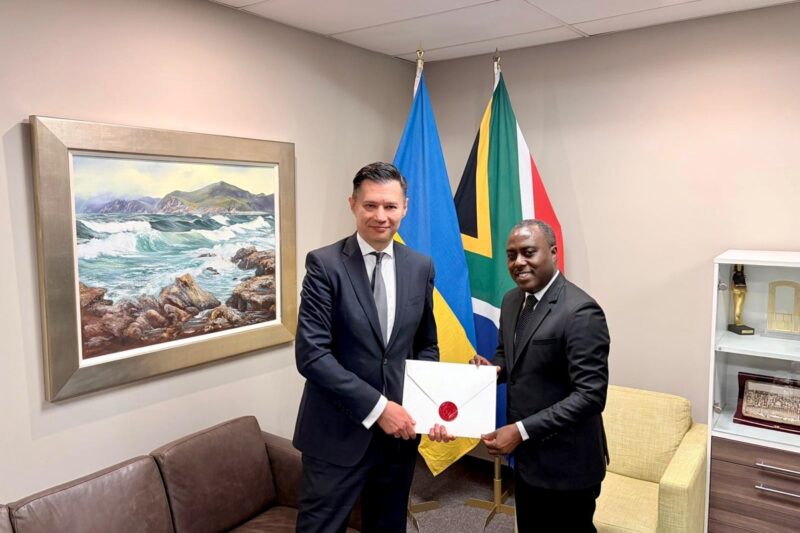 Новий посол України у ПАР розпочав роботу