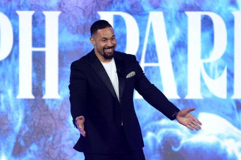 Паркер комунікує про рішення Усика піти битися