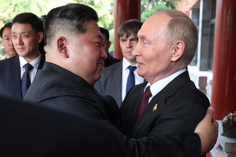 Південна Корея заявила, що Росія допомагає КНДР з розробкою субмарин