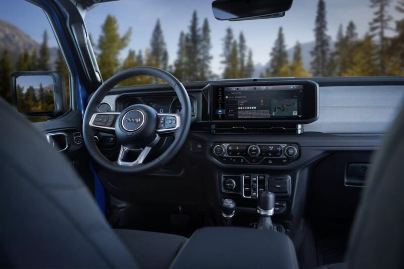 Помилка в оновленні Jeep заблокувала автомобілі прямо на дорозі