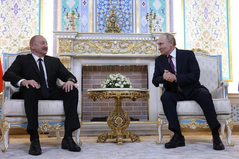 Путін визнав збиття літака AZAL перед Алієвим