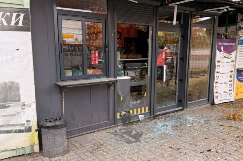 РФ вдарила FPV-дронами по Нікополю, є загибла та поранений