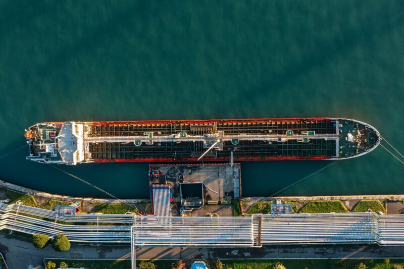 РФ вперше поставила нафту на новий НПЗ у Грузії – ЗМІ