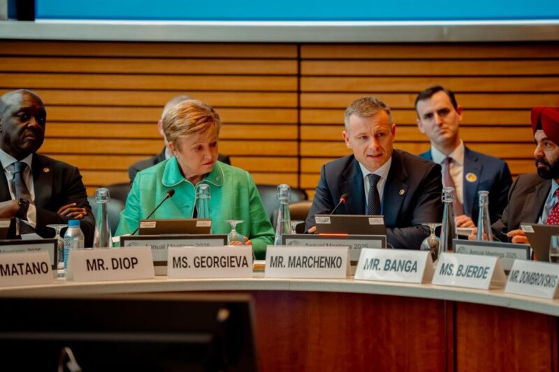 Стало відомо, скільки Україні потрібно зовнішнього фінансування