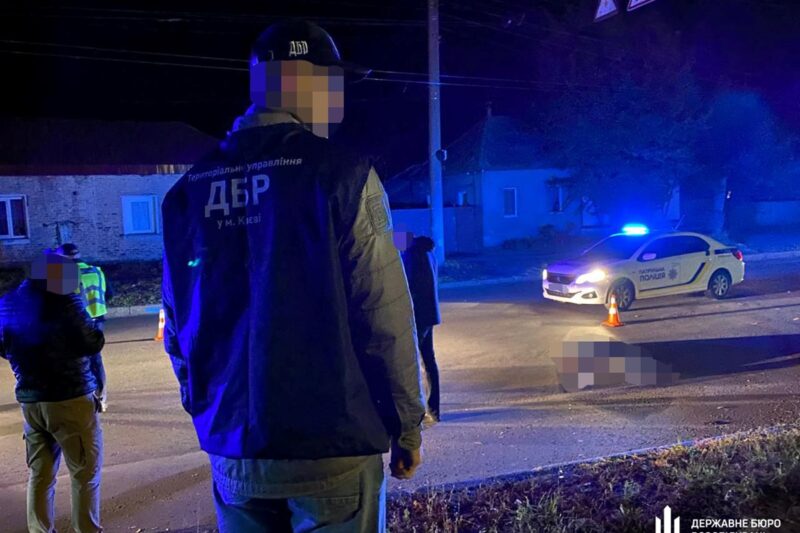 У Чернігові поліцейський на смерть збив військового на пішохідному переході