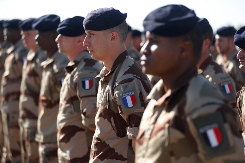 У Франції заявили про готовність розгорнути війська в Україні