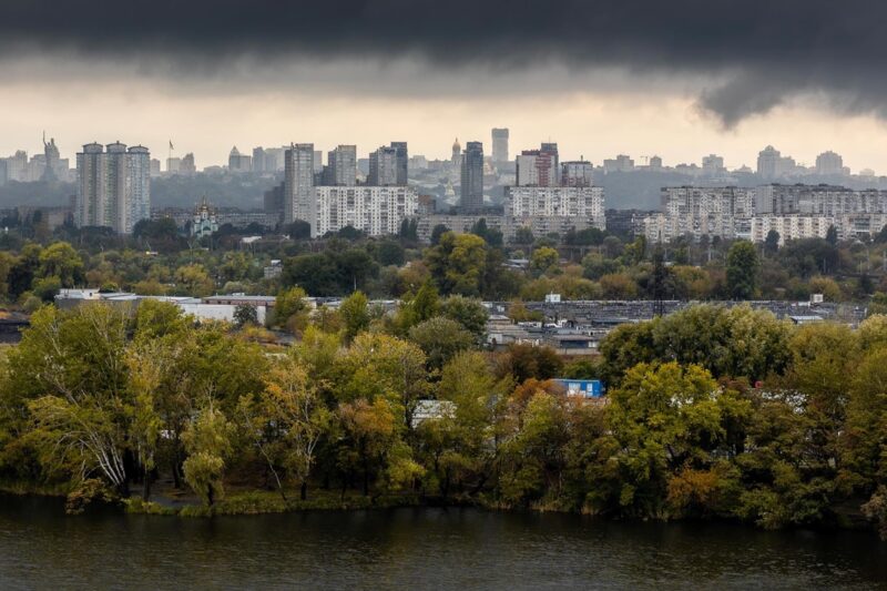 У Києві і областях відновили аварійні відключення