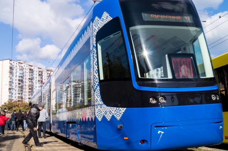 Удар по Києву: не їздять деякі трамваї та тролейбуси