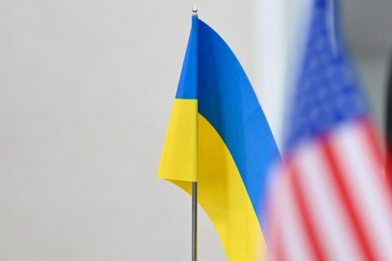 Українська делегація вирушила на переговори у США