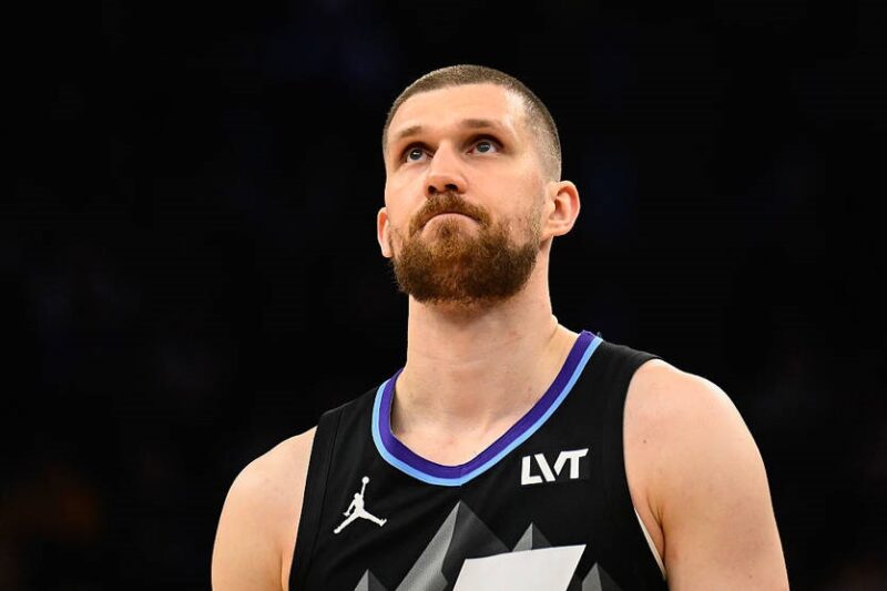 Українці на паркеті: Михайлюк і Лень стартували у передсезонних матчах