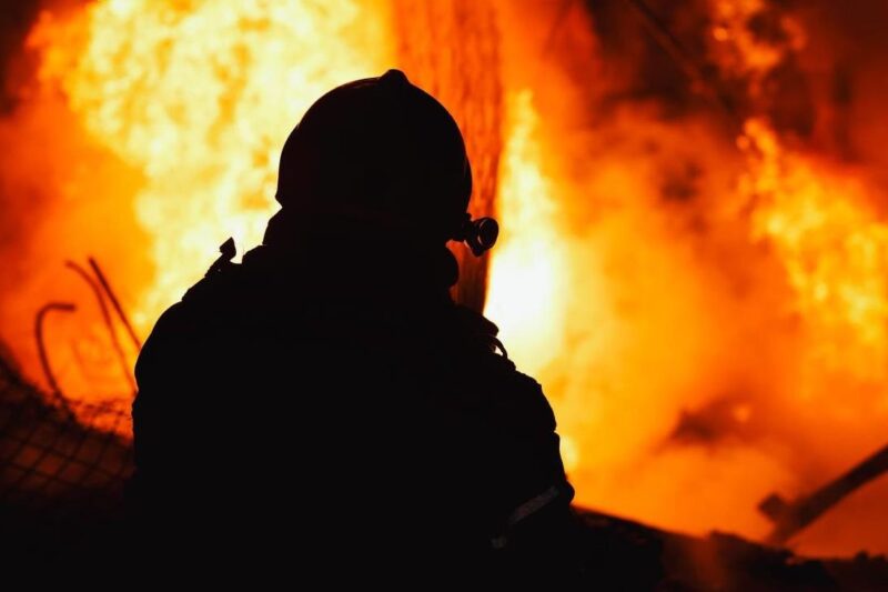 В ДСНС показали наслідки атаки росіян на Харків