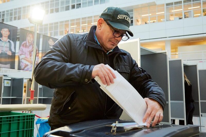 В Нідерландах почались дострокові парламентські вибори