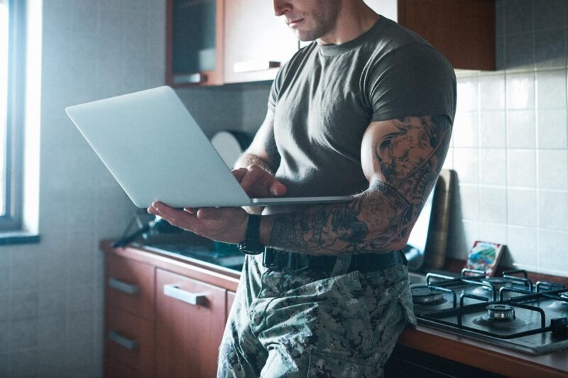 В США засудили екс-військового за “злив” інформації про Україну