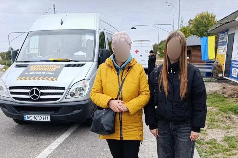 В Україну з окупації вдалося повернути дві сім’ї з дітьми