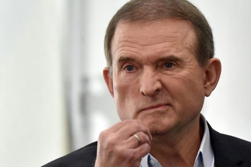 ЄС залишив Медведчука під “гібридними” санкціями