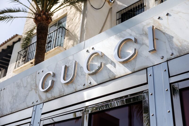 Єврокомісія оштрафувала Gucci, Chloе та Loewe на €157 млн