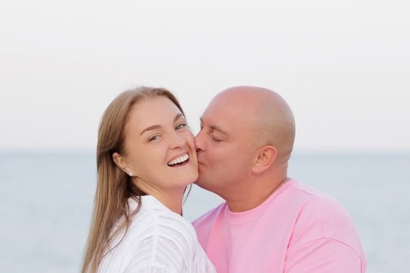 Юрій Ткач відповів на чутки про вагітність дружини