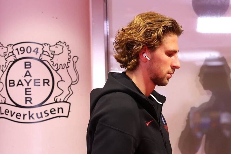 Забарний – проти Баєра, Трубін і Судаков – проти Ньюкасла