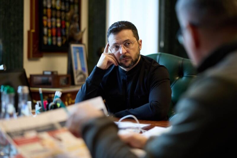 Захист енергетики і газ: Зеленський провів Ставку