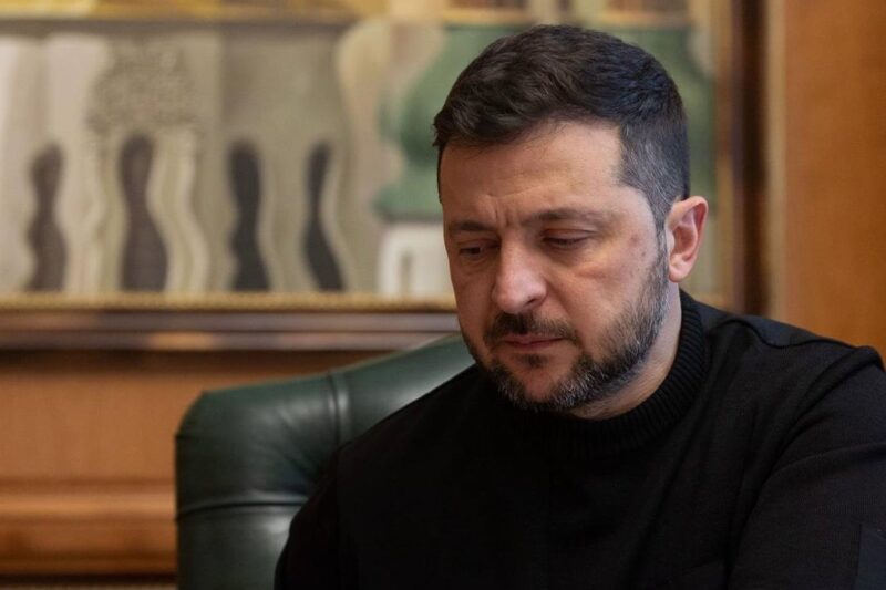 Зеленський поговорив з премʼєром Греції про допомогу в посиленні ППО