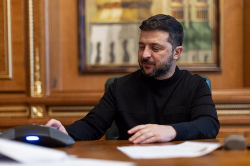 Зеленський провів переговори з Мілеєм